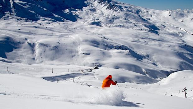 El teleférico conectaría Granada con la estación de esquí de Sierra Nevada.