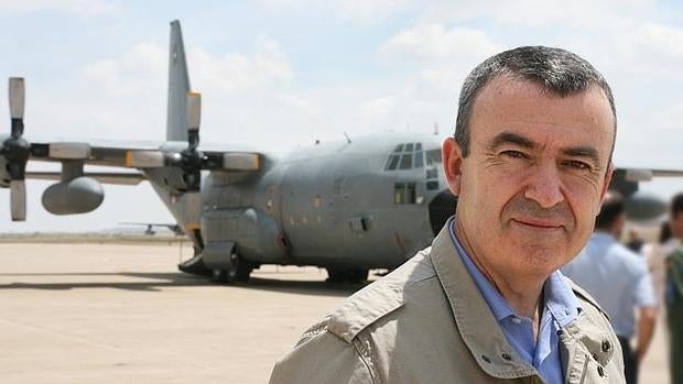 Lorenzo Silva, en la base aérea de Zaragoza