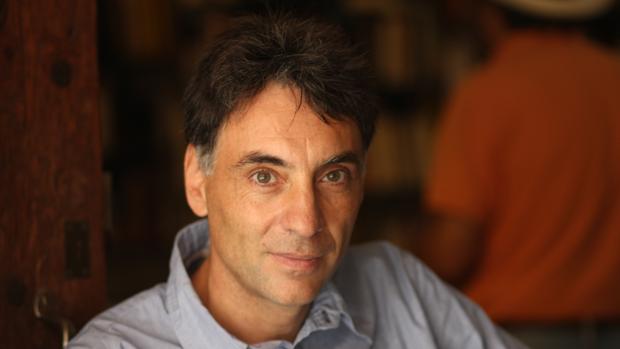 Antonio Iturbe, autor de «A cielo abierto», novela con la que ganó el Biblioteca Breve