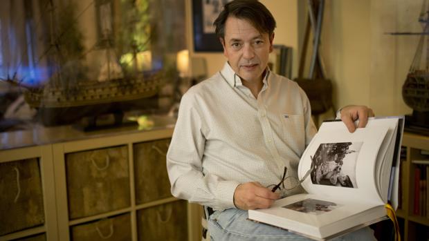 Augusto Ferrer-Dalmau, en su estudio