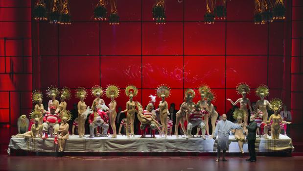 Una imagen de la producción de «Faust» que presenta el Teatro Real