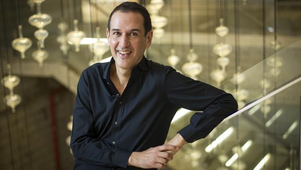 Roberto Santiago