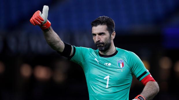 Buffon, en un partido reciente con Italia