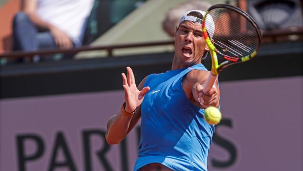 Rafa Nadal, en un entrenamiento en Roland Garros