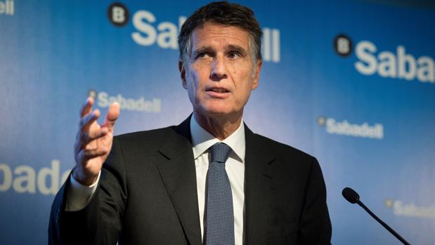 Jaime Guardiola, consejero delegado de Banco Sabadell, durante la presentación de resultados