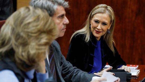 Cristina Cifuentes, en el pleno de la Asamblea de Madrid