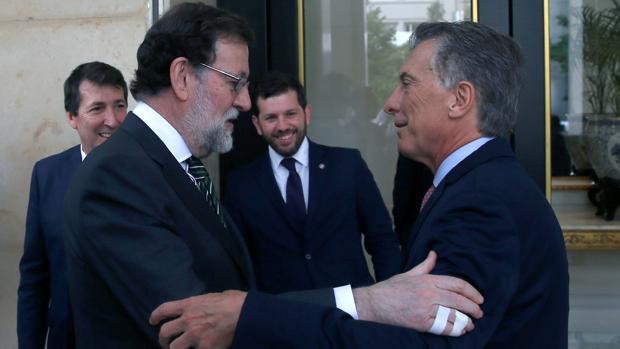 El presidente del Gobierno, al llegar a Buenos Aires, el lunes por la noche