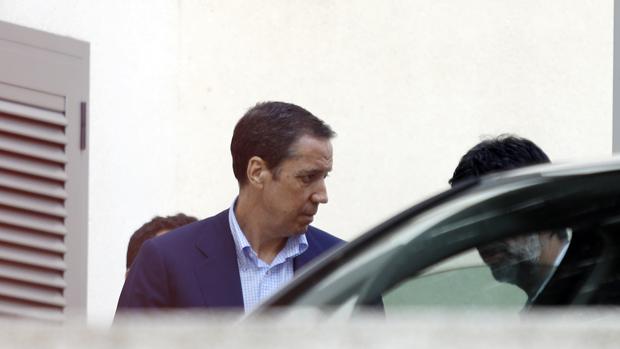 Imagen de Eduardo Zaplana tomada el 22 de mayo en Benidorm tras su detención