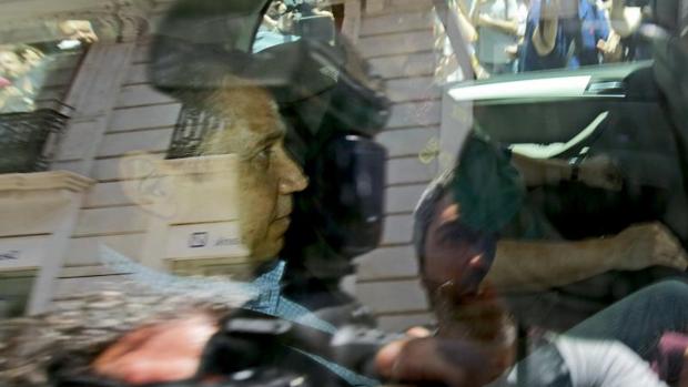 Zaplana, el día de su detención en su domicilio de Valencia