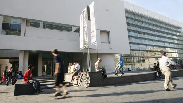 Fachada del Macba