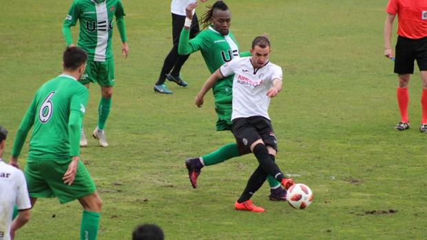 La falta de acierto de los blanquinegros fue total