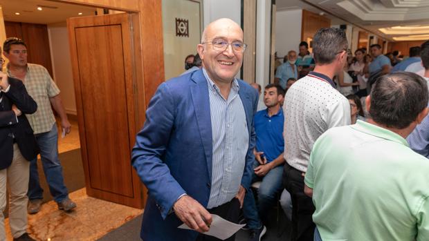 El presidente del PP de Valladolid, Jesús Julio Carnero