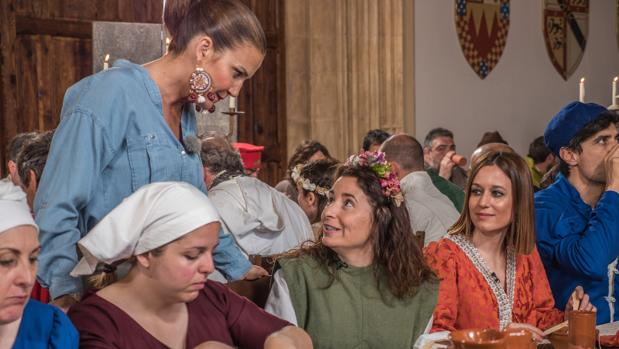 Samantha Vallejo-Nágera, durante la grabación del concurso MasterChef Celebrity en el castillo de Belmonte