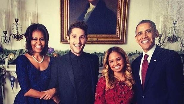 Daniel Villano en la Casa Blanca con los Obama y otra invitada