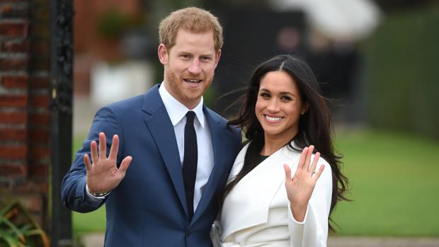 El Príncipe Harry, junto a su prometida Meghan Markle