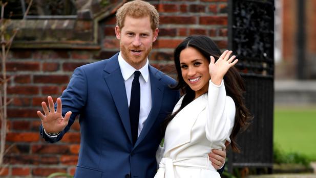 El príncipe Harry y Meghan Markle en el anuncio de su compromiso