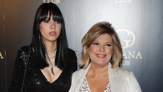 Alejandra Rubio junto a su madre, Terelu Campos