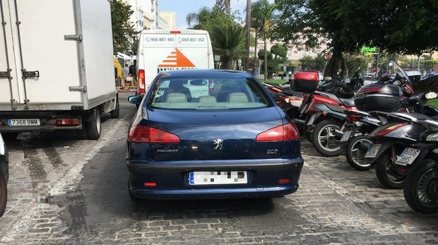 Vehículo oficial del Ayuntamiento de Cádiz.
