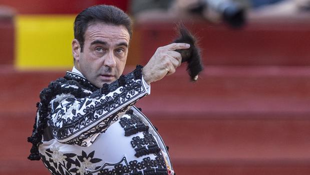 Enrique Ponce reaparecerá en El Puerto