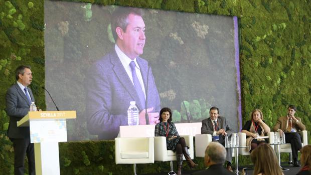 El alcalde de Sevilla, Juan Espadas, ha clausurado el I Foro Global de Gobiernos Locales