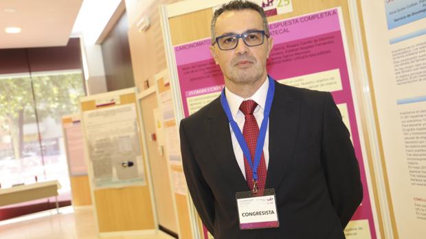 Manuel Ruiz Borrego es un experto en cáncer de mama