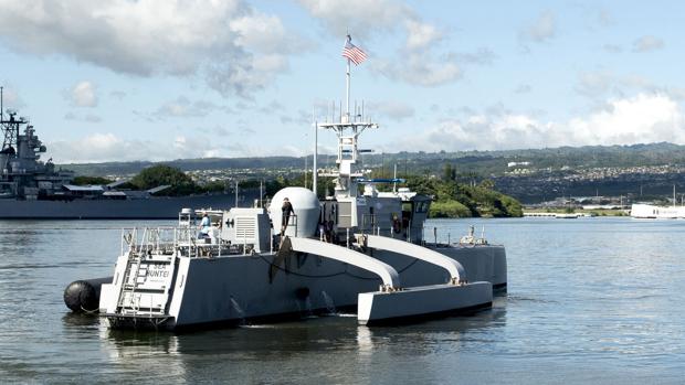 Sea Hunter, el prototipo de barco de guerra autónomo de Estados Unidos