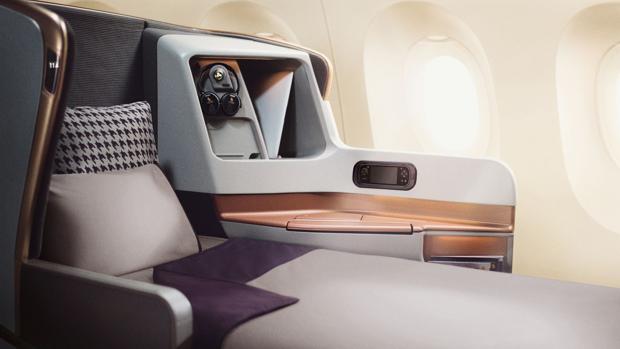 Un asiento con cama en el Airbus A350-900ULR