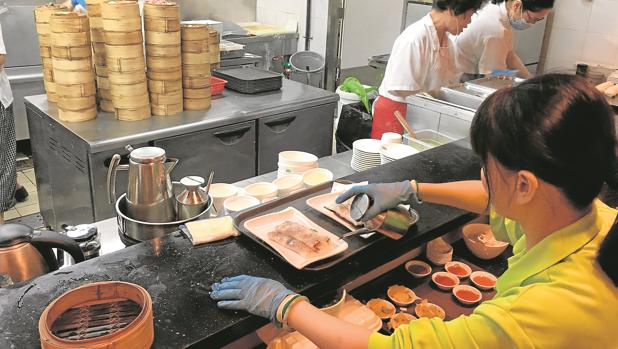 Los locales Tim Ho Wan son baratos y sin pretensiones
